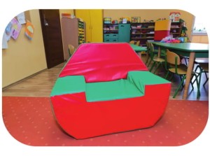 SOFA I (40 x 65 x 85)